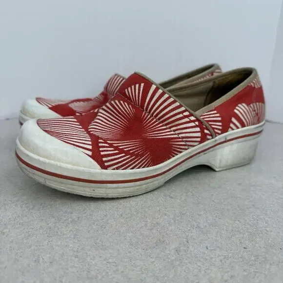 Dansko Red Fan Pattern Vegan Comfort Clogs Women’s Slip On Canvas Shoes Size 38 - Picture 6 of 13